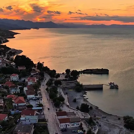 The Two Princesses Bed and breakfast Široka