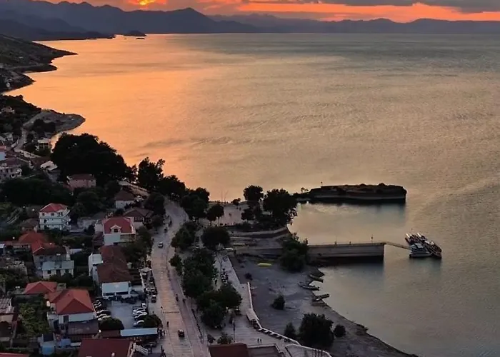 The Two Princesses Oda ve Kahvaltı Široka